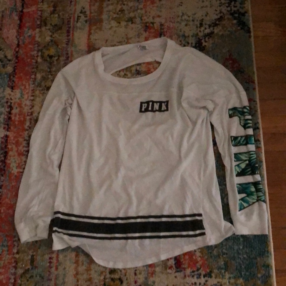 Tee shirt